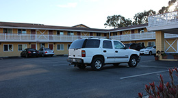 GardenTree Hotels Parking Area Photo 1
